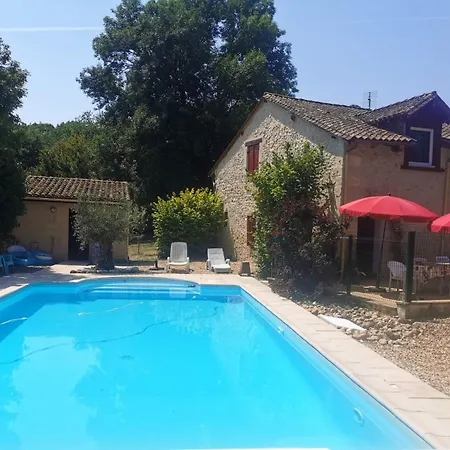 Avec Piscine Proche Saint-astier Hébergement de vacances